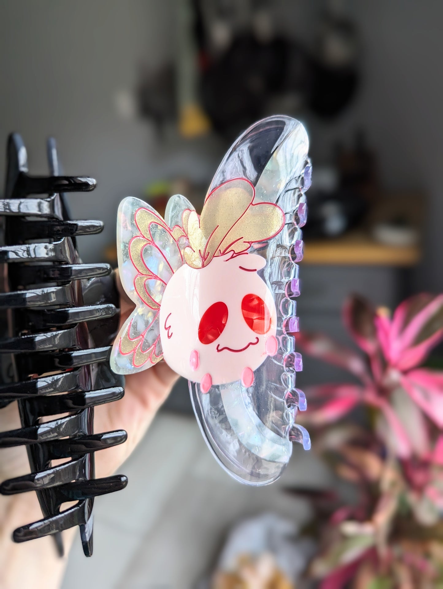 Large Mothboi claw clip