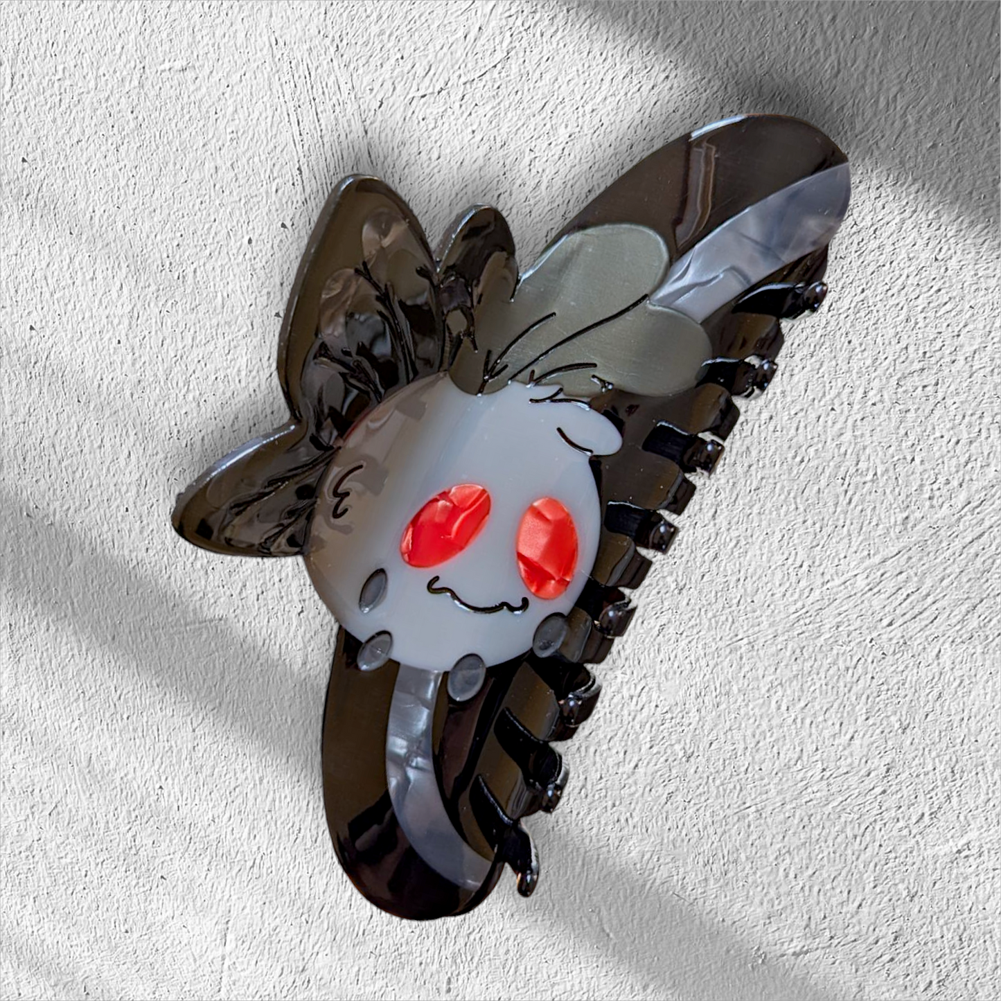 Large Mothboi claw clip